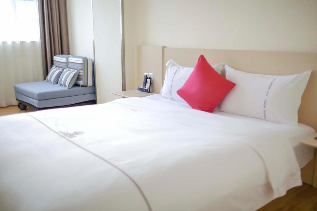 Shang Pin Hotel Shenzhen Futian Exhibition Branch Buitenkant foto